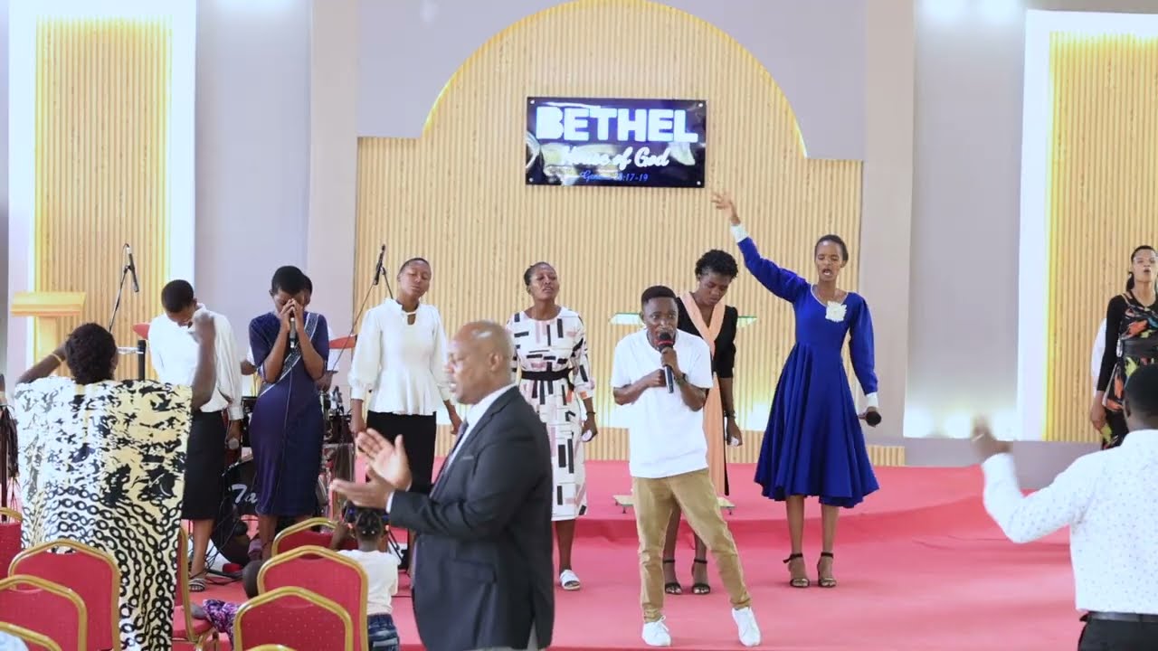 MLIMA SAYUNI / MILIMA YAYEYUKA - BETHEL PRAISE TEAM