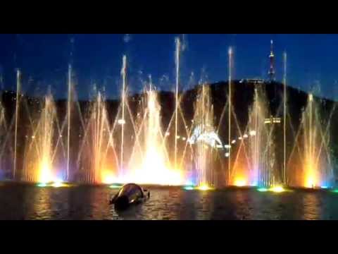 მოცეკვავე შადრევანი რიყეზე