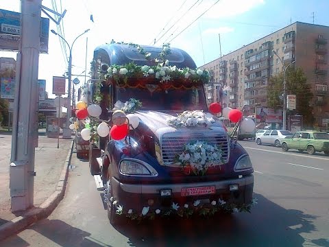 Video: Ryazan կաշվից օգտագործվում է Cortege մեքենաների սրահում