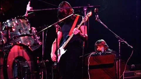 Pink Floyd Money Wembley 1974(Getting Better all the Time)