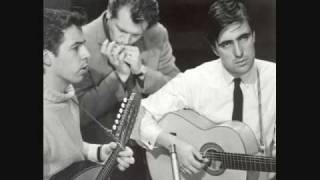 The Corrie Folk Trio --- Hanging Johnnie chords