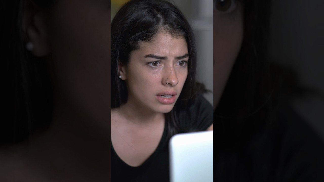 Уволили за то, что приходила на работу РАНЬШЕ времени 