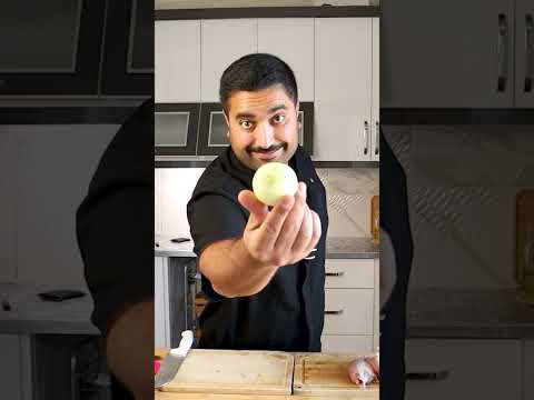 فسنجون با ترفند روغن انداختن و رنگ اصلی این غذا