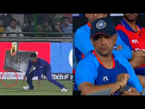 Rahul Dravid's angry reaction when Shreyas Iyer dropped easy catch of Van der dussen| Turning point?