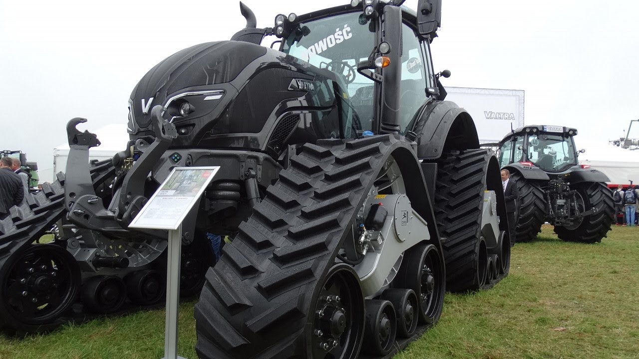 maxresdefault VALTRA T174e Versu na gąsienicach – Nowość Agro Show 2017 (VIDEO)