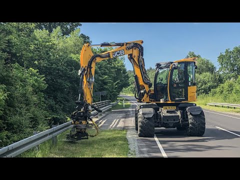 Guardrail Mower Attachment