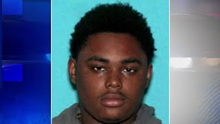 18-year-old man wanted in connection with shooting that killed 2 sisters in Detroit