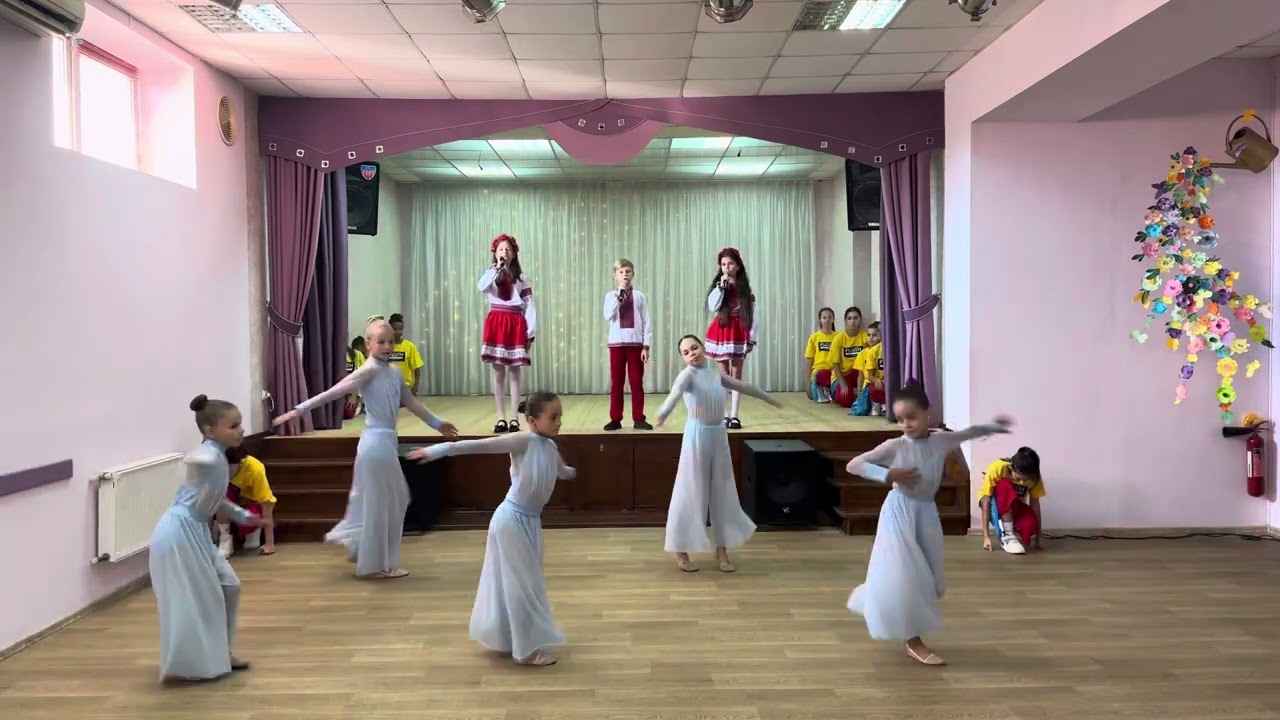 «Вишиванка-оберіг»,вокальний колектив «Мрій», хор. Хореографічний колектив «FlashPoint”