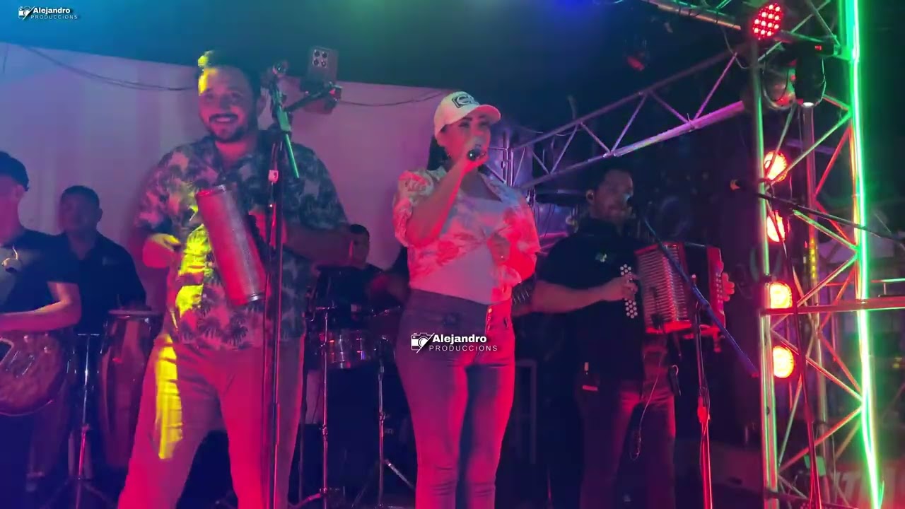 AHORA TE DUELE EN VIVO LUCHO PÉREZ Y LOS LÍDERES MUSCIALES 4K