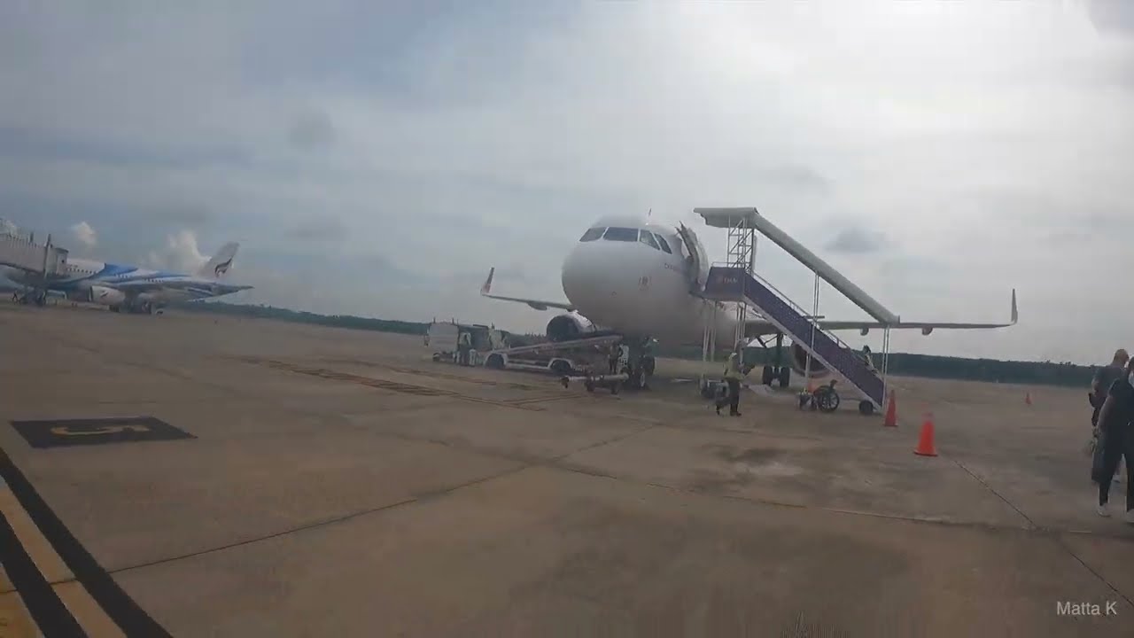 Krabi Airport Walk Thru - From Airplane To Taxi, KBV Domestic 2022-06-18