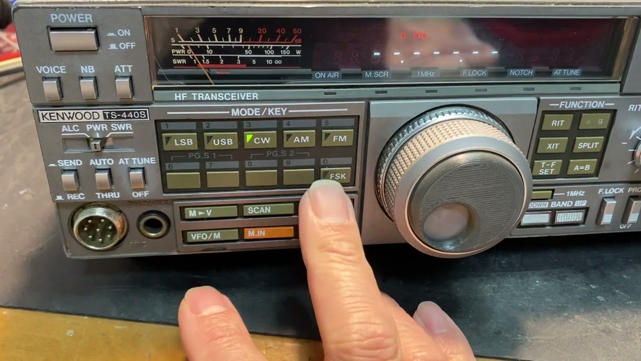 【動作品・美品】KENWOOD TS-440S 100W KENWOOD TS-440S 100W HF Ham Radio Transceiver Antenna Tuner