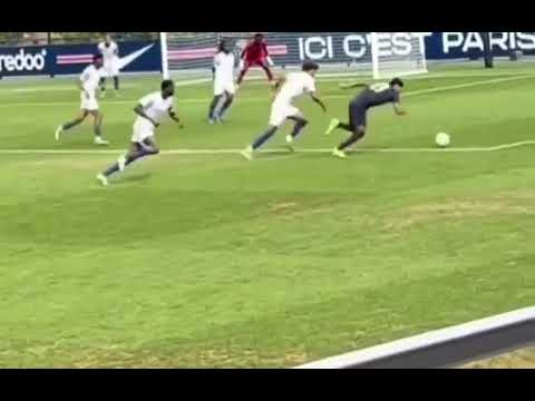 خليل العياري مع باريس ضد لوهافر