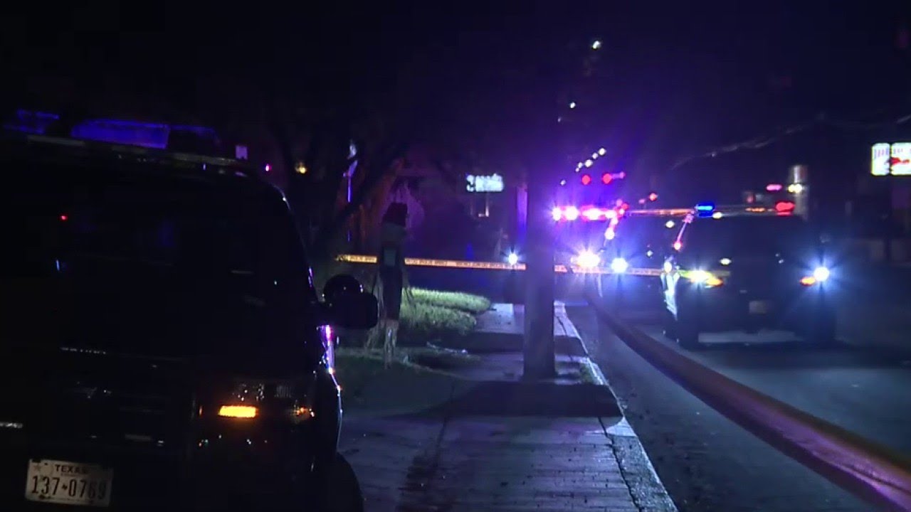Man shot twice after answering knock at door, police say - YouTube