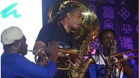 Fela's Son,Femi Kuti Breaks Guiness Record As He Blows One Note For Over 5Mins At Felabration 2017