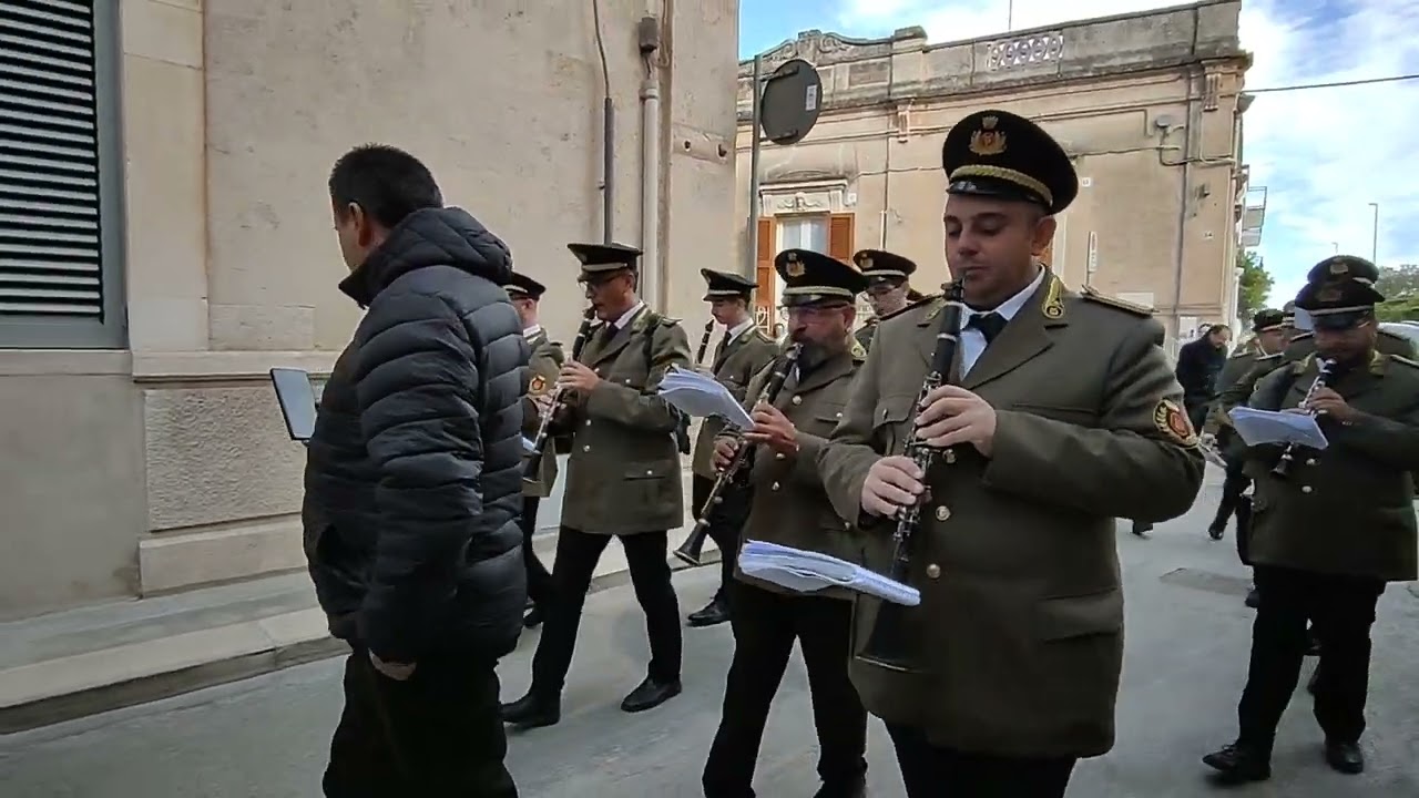 Evviva San Trifone Banda di Triggiano 11/11/23 Adelfia Processione di San Trifone