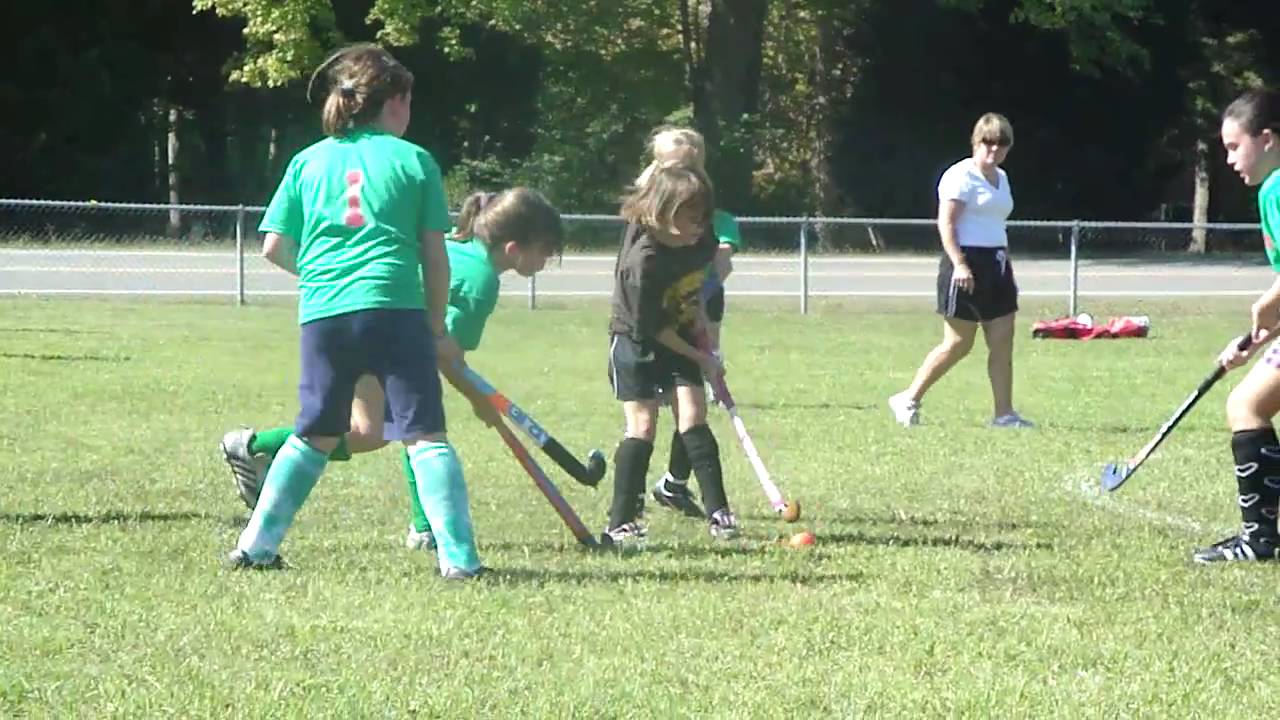 Rylee's first field hockey game YouTube