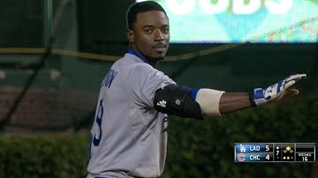 LAD@CHC: Dodgers score five runs in 7th to take lead