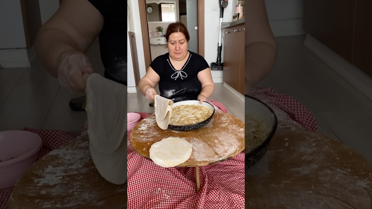 Bayram için neler yapıyorsunuz ⁉️ #keşfet #tarif #shortsvideo #pratiktatlitarifleri #izle #baklava