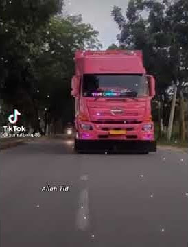 Story' WA truk tam cargo