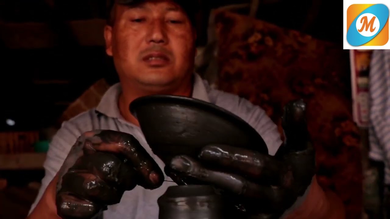 भक्तपुरमा माटोको पाला यसरी बनाईन्छ हेर्र्नुस् भिडियोमा - YouTube