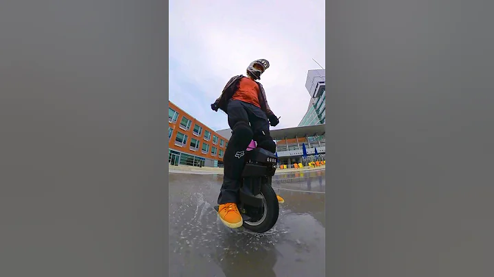 Begode T4 #euc riding in the fountain at Kitchener City Hall #ebike #surron