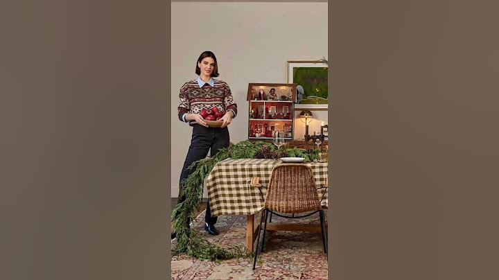 Kendall Jenner’s Stunning Christmas Home Tour! 🎄✨ #KendallJenner #Christmas #HolidayVibes #shorts