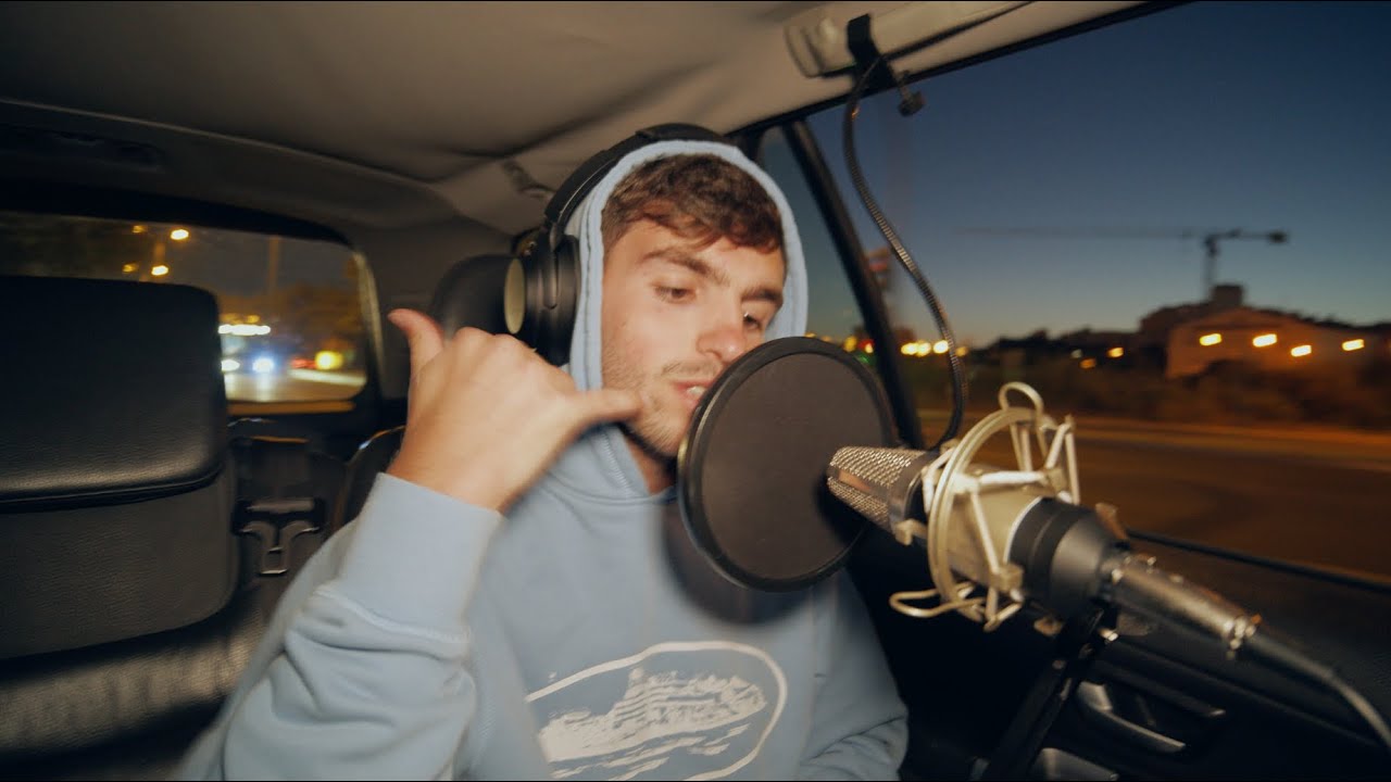 JULES - €GOTRIP auf YouTube ansehen JULES - €GOTRIP auf YouTube ansehen
