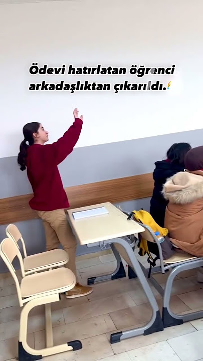 Ödevi hatırlatan öğrenci😅 #komik #video #keşfetbeniöneçıkar #keşfetedüş #öğrenci #öğretmen #keşfet