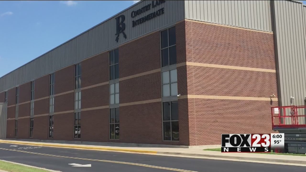 VIDEO: Broken Arrow school faces mold problem