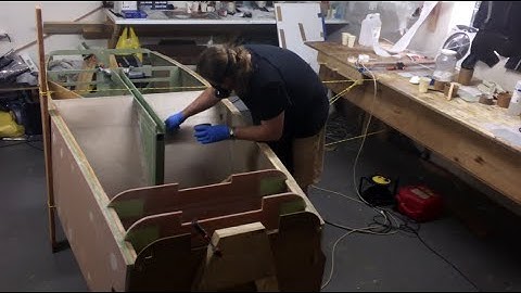 Cozy MK IV: Fuselage Assembly, Part 7: Brace and Fuselage bottom