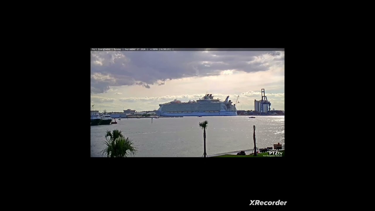 allure of the seas departing in port Everglades with #cruise horn part 12