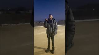 He bought her a billboard to ask her to be his girlfriend 😱