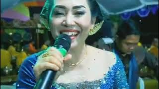 Giyantini - Larang Udan #giyantini #tayub #tayubgrobogan #gendingjawa #gamelan 