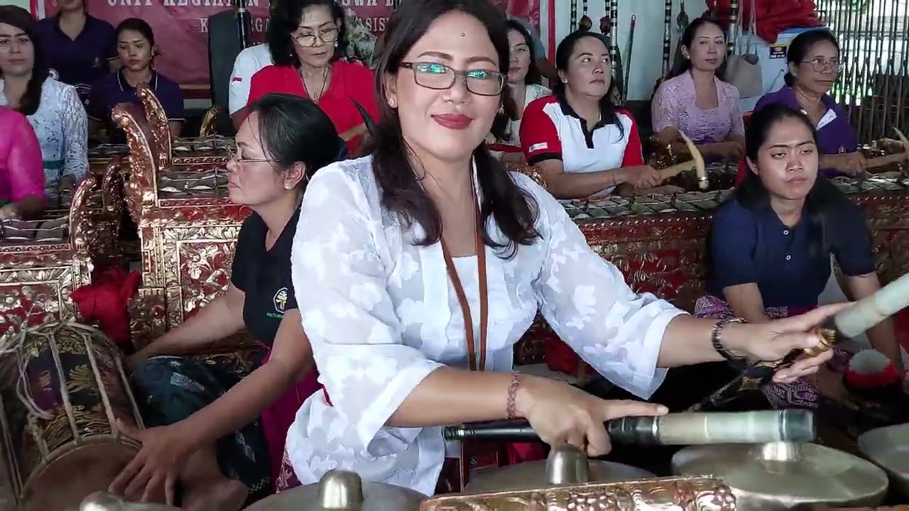 Tabuh Gajah Nongklang, Gladi Persiapan Nyanggra Piodalan Saraswati oleh SG Wanita PNB