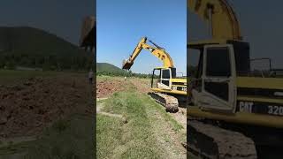Excavator CAT Digging Ground #217