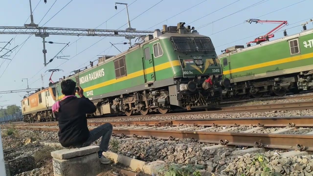 LIGHT LOCOMOTIVE OF INDIAN RAILWAYS | DIESEL & ELECTRIC TRAIN ENGINE VIDEOS 