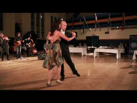 JEAN-SÉBASTIEN VIARD, CAROLINE DEMERS, et INTAKTO