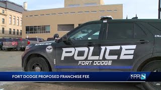 Fort Dodge neighbors sign petition against proposed franchise fee to hire new officers