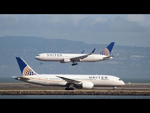 United Airlines достигла соглашения с насильно высаженным с рейса пассажиром