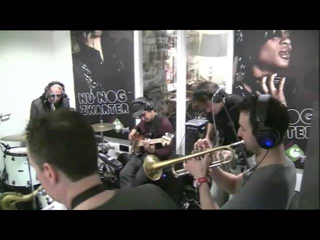 Sven Hammond Soul - Svoogaloo auf YouTube ansehen Sven Hammond Soul - Svoogaloo auf YouTube ansehen