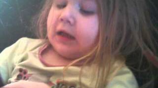 Roxy Sings Giggle Biz Theme Tune -
