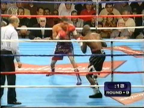 Rafael Marquez vs Mark "Too Sharp" Johnson I (part...