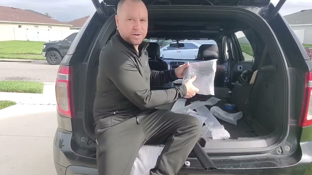 KINGGERI 300lbs Lockable Roof Rack Cross Bars Compatible with Ford Explorer