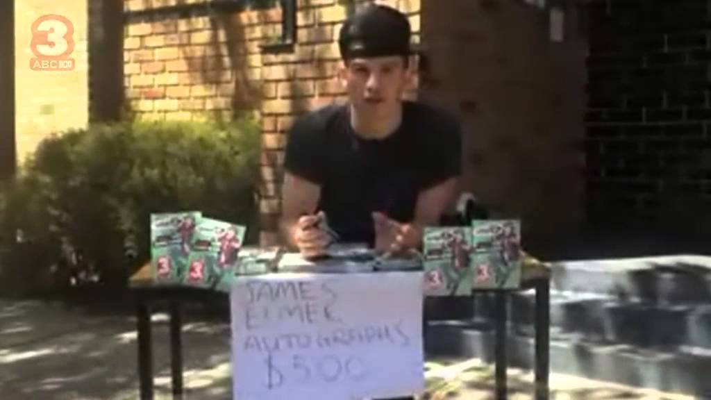 watchill ABC3 | Studio 3: James' Autograph Table