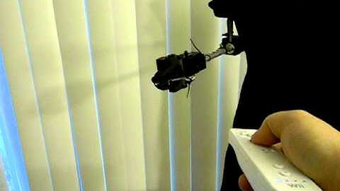 Matlab robot controlled with wiimote