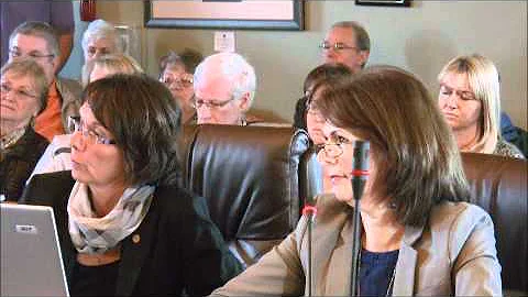 Tammy Hart reads Dr. Tomblers letter