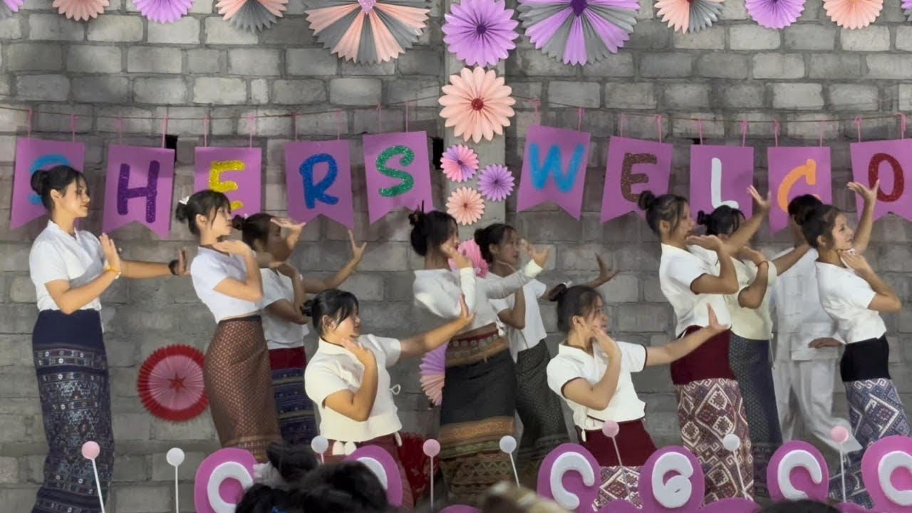 Shan Dance performance တၢင်းၵႃႈတႆး 