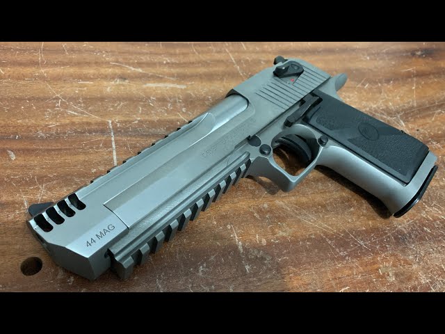 Pistola Desert Eagle .44 Magnum - Apresentação - YouTube