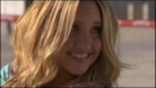 Amanda Bynes - Seventeen Cover Cam