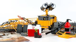 POPMART x Gong Studio WALL-E Model Kit | Built From Scratch
